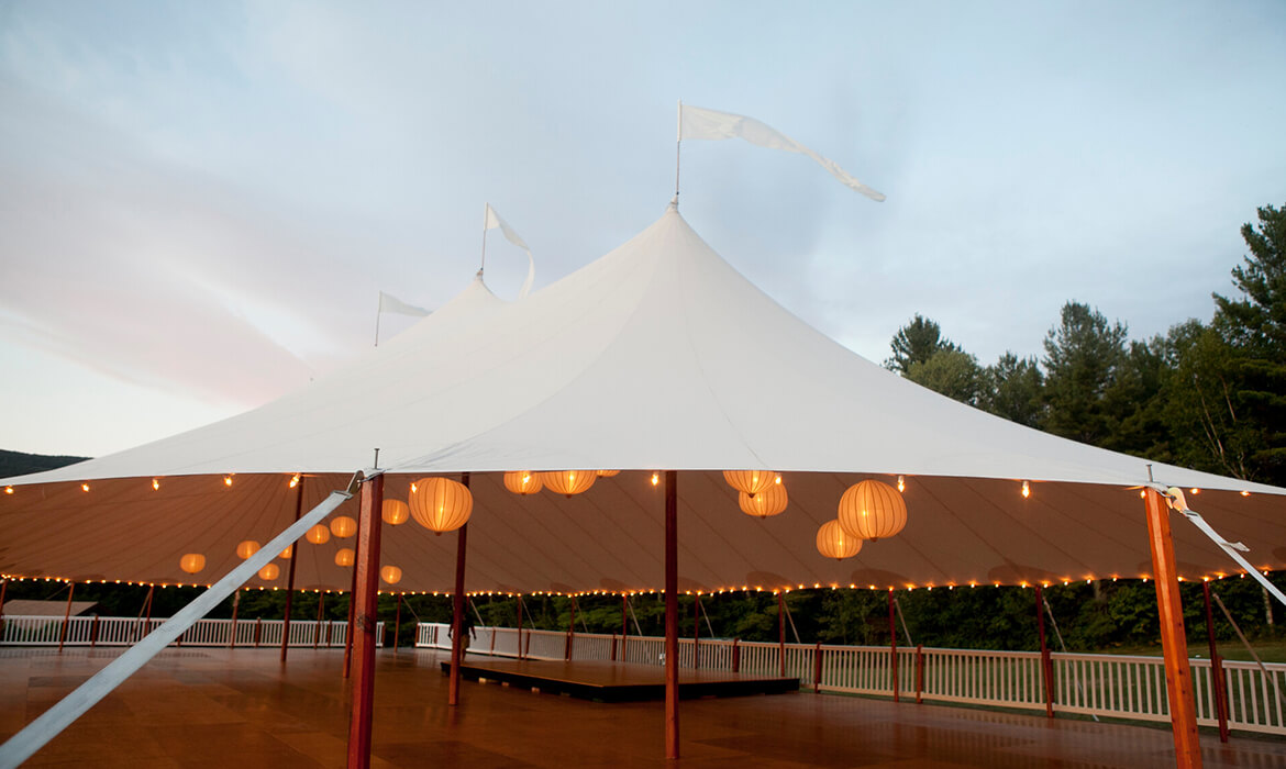 Rent a bandstand or staging for your wedding