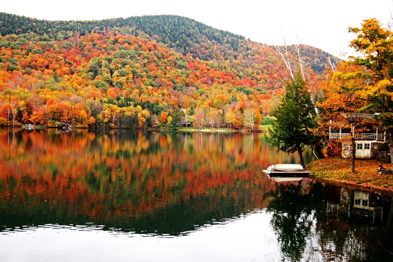 Discover the Beauty of Vermont: A Romantic Honeymoon Destination